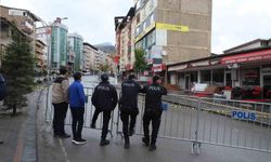 Hakkari’de temel kazısı korkuttu: İş yerleri mühürlendi