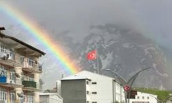 Hakkari'de yağış sonrası gökkuşağı hayran bıraktı