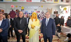 Kars'ta '7 bölge, Tek ruh' sergisi ziyaretçi akınına uğradı