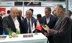 Rektörler İpekyolu Kariyer Fuarı’nı ziyaret etti