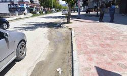 Tarihi caddede bitmeyen altyapı sorunu tepki çekiyor