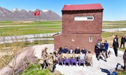 Vali Karakaya, güvenlik noktası ve hayvan bakımevini ziyaret etti