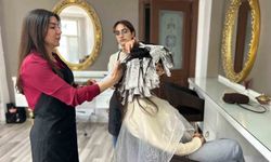Van'da bayram yoğunluğu yaşayan kuaför ve berberler çareyi randevulu sistemde buldu