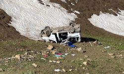 Yüksekova’da işçi servisi kaza yaptı: 1 ölü, 7 yaralı
