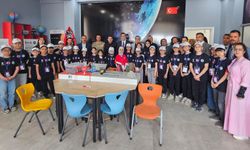 Ahlat BİLSEM’de TÜBİTAK 4006 Bilim Fuarı açıldı