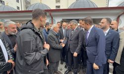 İçişleri Bakanı Mustafa Çiftçi, Tatvan’da esnaf ziyaretinde bulundu