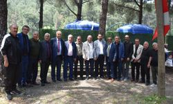 Manisa Ahlat Derneği, hemşerilerini piknikte buluşturdu