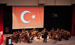 Bitlis’te vatan sevgisi notalarla yankılandı