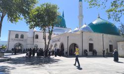 Bitlislilerden Veysel Karani Türbesine ziyaret