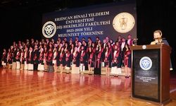 82 genç diş hekimi kep atma heyecanı yaşadı