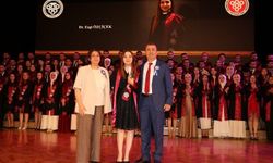 Akademisyen ailenin gurur tablosu: Kızları da doktor oldu