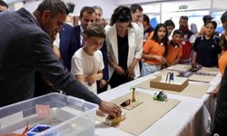 Akçadağ'da eski sıralar yenilenerek yeniden eğitime kazandırıldı