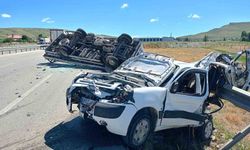 Feci trafik kazası: 1'i ağır 2 yaralı