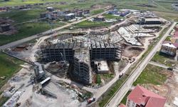 Kars'ta 500 yataklı Bölge Hastanesi inşaatı hızla yükseliyor