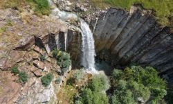 Nişankaya Şelalesi ve doğal kanyon görenleri hayran bırakıyor
