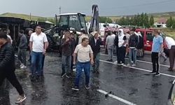 Patnos'ta zincirleme trafik kazası: 1 ölü, 1'i ağır 4 yaralı