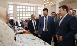 Ahlat’ta el emeği ürünler sergilendi