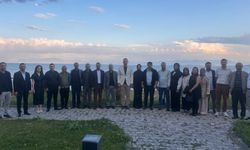 Ahlat'ta tayini çıkan hakim ve savcılara veda yemeği