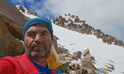Süphan Dağı'na tek başına solo tırmanış yaptı