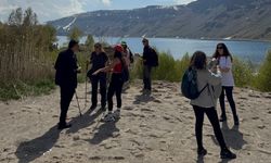 Türkiye’nin en büyük krater gölüne ziyaretçi akını
