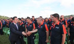 Vali Karakaya, AFAD tematik kampını ziyaret etti