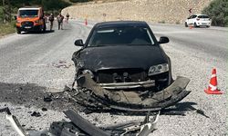 Bitlis'te iki otomobil çarpıştı: 1 yaralı