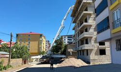 Tatvan'da bilinçsizce kapatılan yollar vatandaşları mağdur ediyor