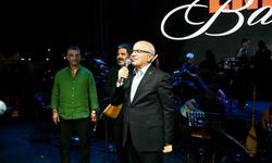 28'inci Kayısı Festivali ve Fuarında Ender Balkır coşkusu yaşandı