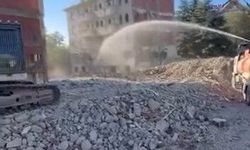 5 katlı bina korna sesi ile yerle bir oldu