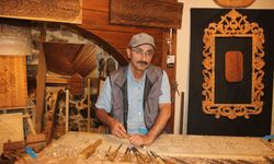 56 yaşındaki ahşap oyma ustası, ağaca yeniden hayat veriyor