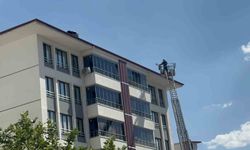 Elazığ'da 7 katlı binada bacada çıkan yangın korkuya neden oldu