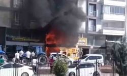 Elazığ'da bir iş yerinde çıkan yangın paniğe neden oldu