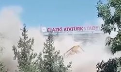 Elazığ'da yıkım sırasında panik: Operatörün refleksi olası faciayı önledi
