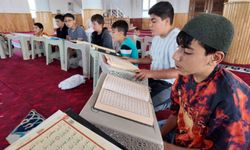 Erciş'te yaz Kuran kursları ile camiler çocuk sesleriyle doldu
