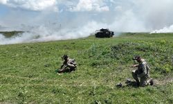 Kars'ta Mehmetçikten nefes kesen tatbikat