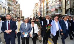 Kayısı Festivali'nde kortej yürüyüşü coşkusu