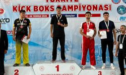 Kick Boksta Türkiye'nin zirvesi Van'dan çıktı