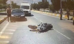 Patnos'ta motosikletli sürücü kazada metrelerce sürüklendi