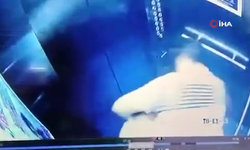 Asansörde karşılaştılar: Dar alan yumruklarla ringe döndü