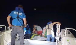 Van Gölü'nde mahsur kalan 7 kişi böyle kurtarıldı