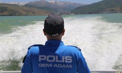 Tatvan deniz polisi'nden Van Gölü'nde sıkı denetim: inci kefaline geçit yok