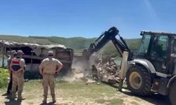 Nemrut Kalderası'nda kaçak yapılara müdahale