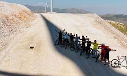 Bitlis Rüzgâr Gülleri rotasında 40 kilometrelik pedal çevirdiler