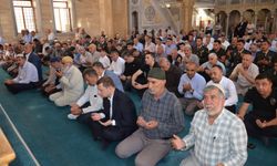 Tatvan'da şehitler için mevlid okundu, gazi ailesi ziyaret edildi