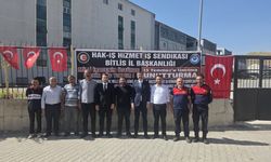 Hizmet-İş Sendikası'ndan 15 Temmuz demokrasi şehitlerine vefa