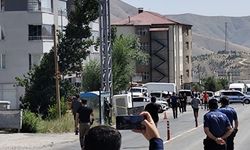 Bitlis'te şüpheli valiz ekiplerce kontrollü şekilde patlatıldı