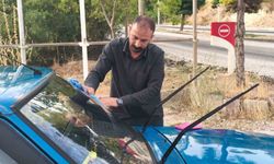 32 yıllık aracına gözü gibi bakıyor