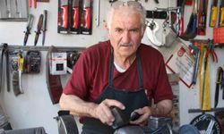Çarkın başında geçen 59 yıl: Bıçak bilemekten vazgeçmedi