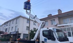 Erzincan’da elektrik direğinde tehlikeli anlar: Mahalle sakinleri paniğe kapıldı