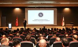 Erzurum'da polise 'Finansal Okuryazarlık' semineri verildi